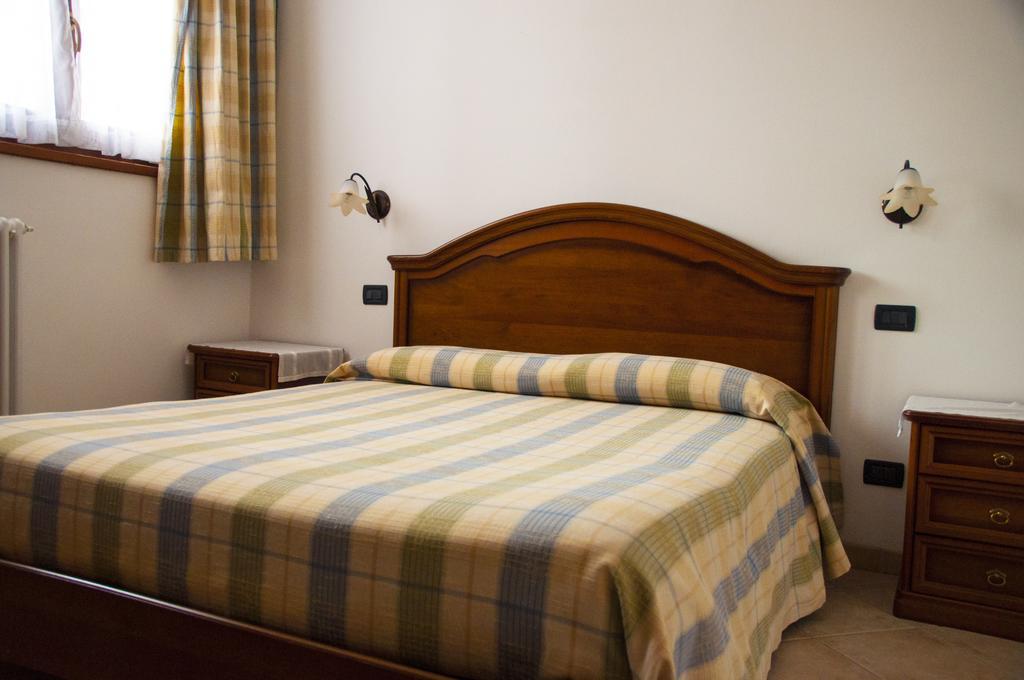 Agriturismo Ai Tre Fienili Ponti sul Mincio Δωμάτιο φωτογραφία